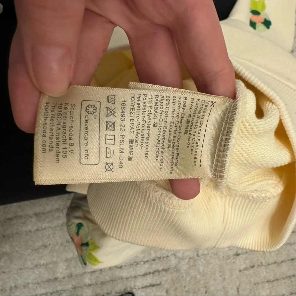 Scotch & Soda | NWT | Short Sleeve Embroidered Top - Picture 6 of 6